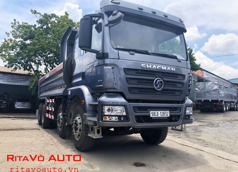 Xe ben Shacman 4 chân thiết kế mạnh mẽ
