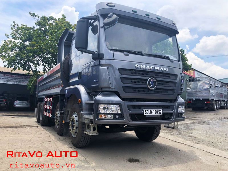Xe ben Shacman 4 chân thiết kế mạnh mẽ