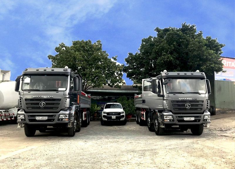 Xe ben Shacman 4 chân ga cơ