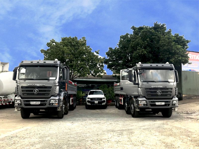 Xe ben Shacman 4 chân ga cơ